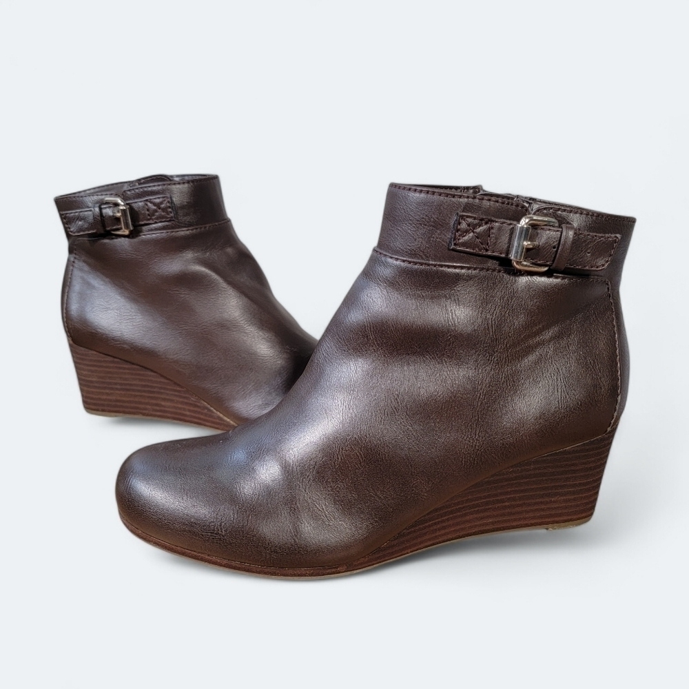 Dr. Scholls Daina Vegan Brown Leather Wedge Ankle Boots Booties Size 9